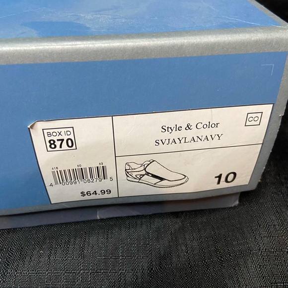 Vera Wang sneakers - Picture 3 of 7